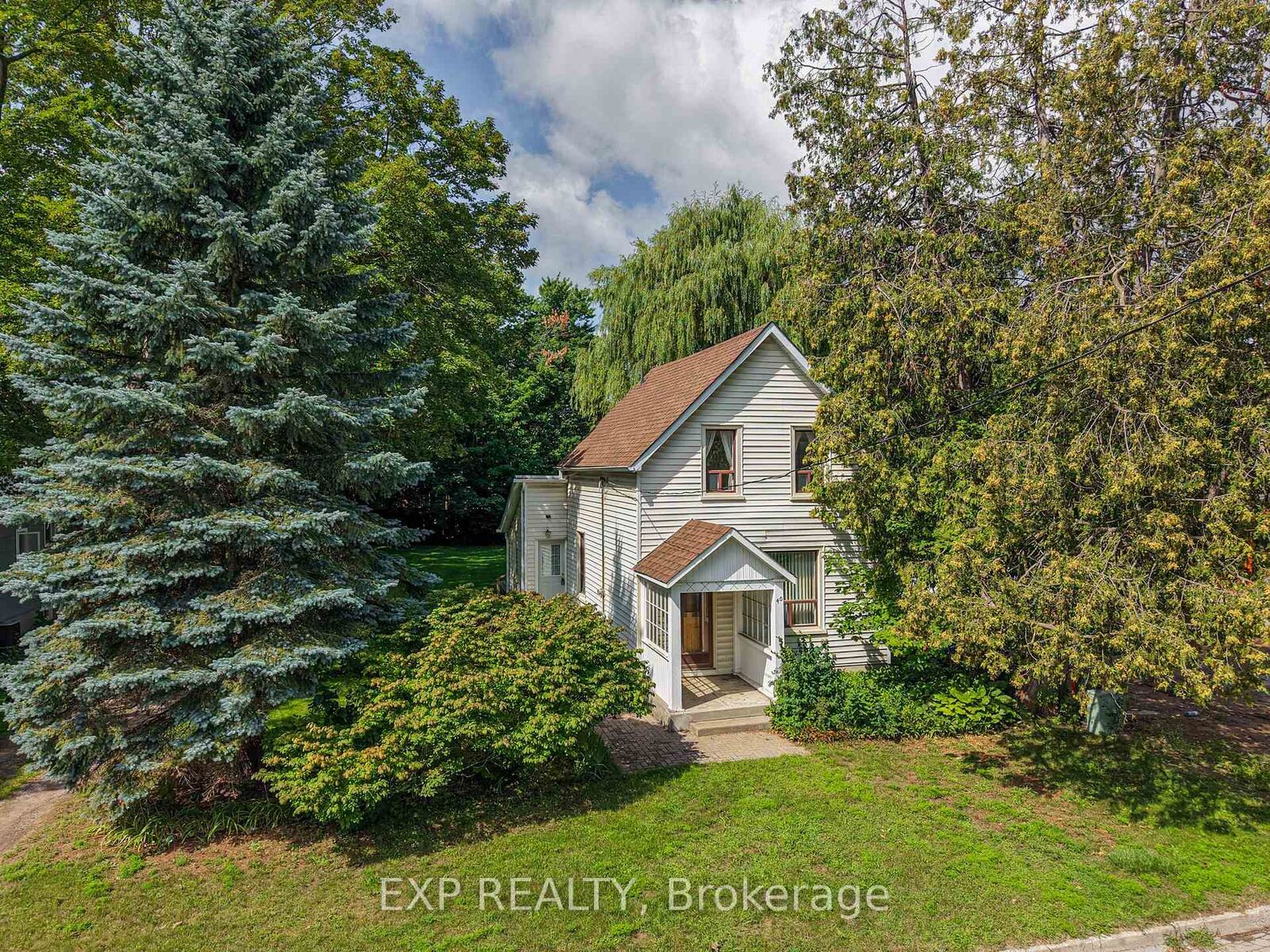 Property Photo: 40 Marcus Street ON L4N 3L8