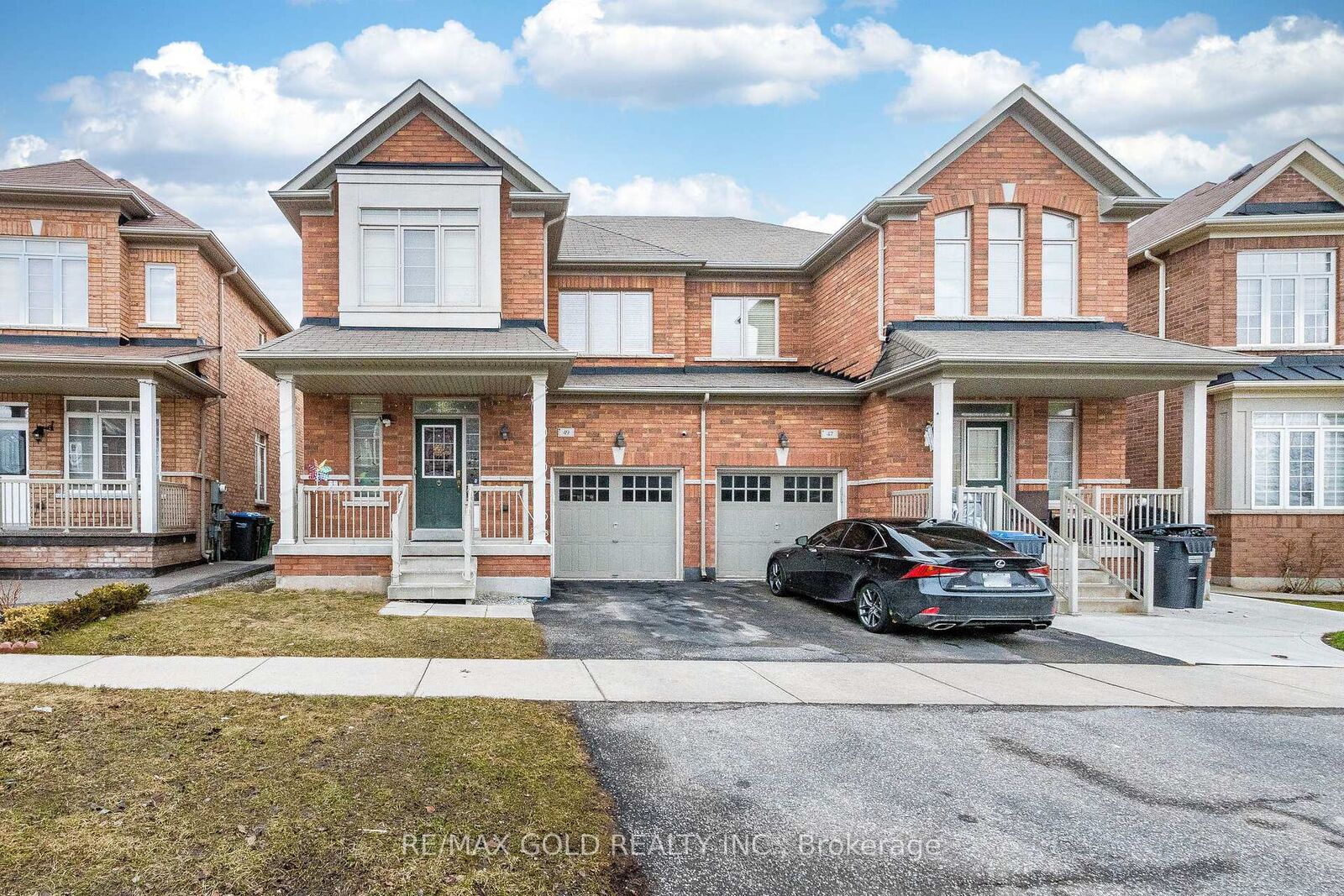 Property Photo: 49 Baby Pointe Trail ON L7A 0W3