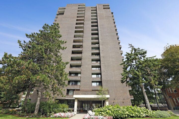 71 Somerset Street W 1801 — photo 1