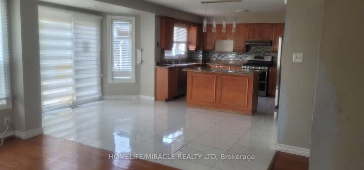 Property Photo:  144 Moffatt Avenue  ON L6Y 4R8 