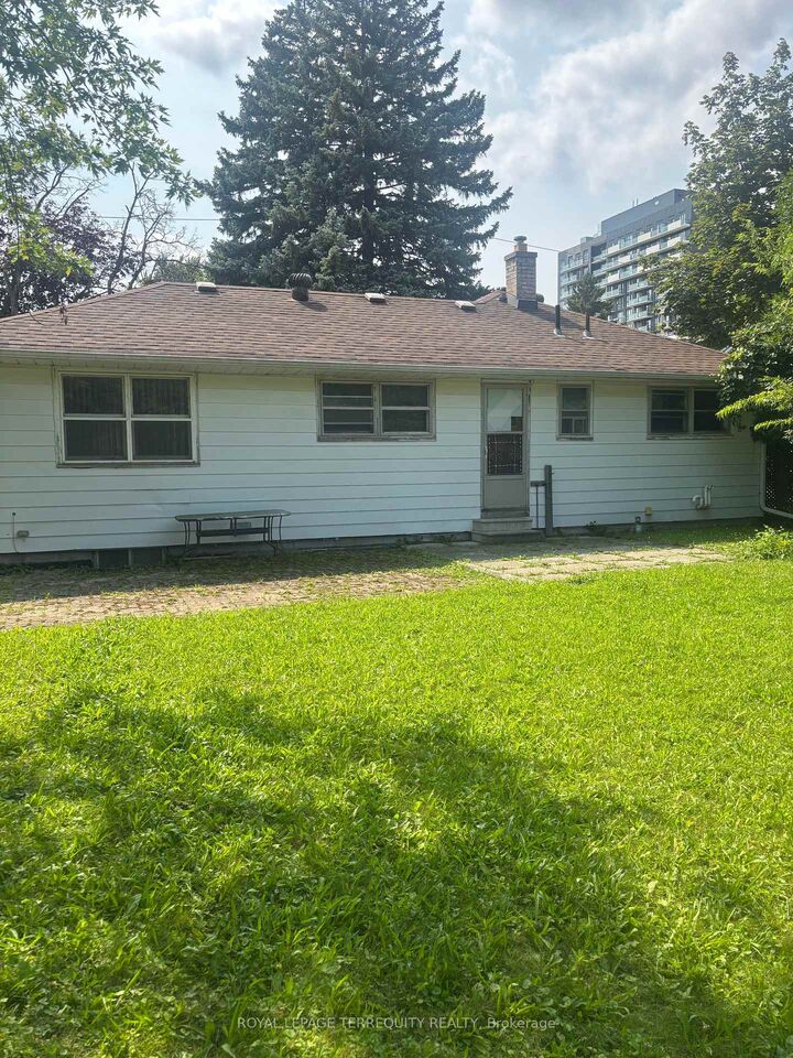 Property Photo: 73 Aragon Avenue ON M1T 1Y1