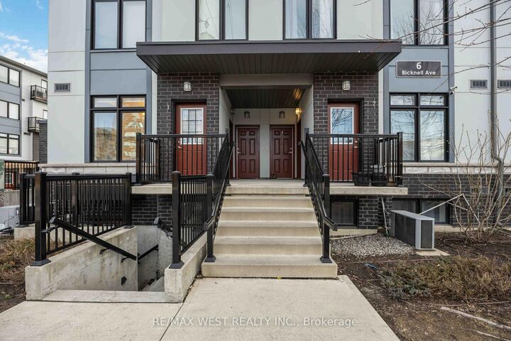 Property Photo:  6 Bicknell Avenue 1  ON M6M 0B4 