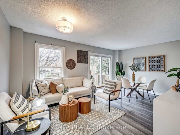 Property Photo: 61 Sorrell Crescent ON L3S 1K9