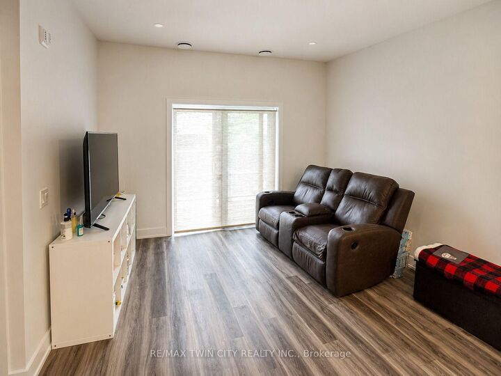 Property Photo:  1100 Lackner Place 216  ON N2A 0M1 