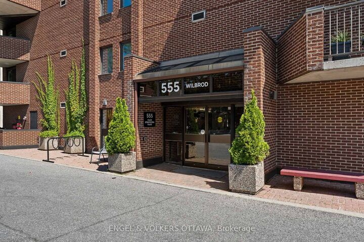 Property Photo: 555 Wilbrod Street 801 ON K1N 5R4