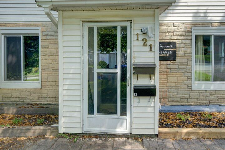 Property Photo: 121 Seventh Street ON L4R 3Y9