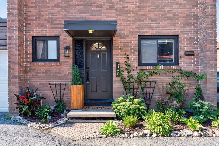 Property Photo: 3 F Arnold Drive ON K2H 6V6
