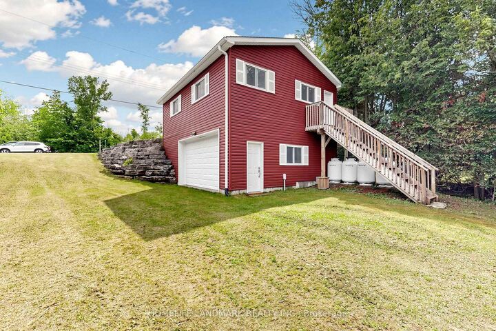 Property Photo:  111 Campbell Beach Road  ON L0K 1B0 