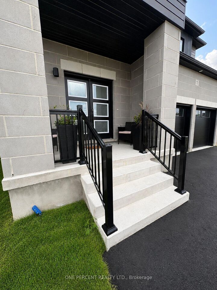 Property Photo: 72 Dusenbury Drive ON K0H 2H0