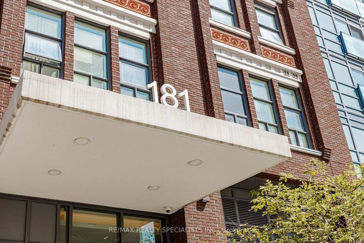 Property Photo: 181 Huron Street 604 ON M5T 0C1