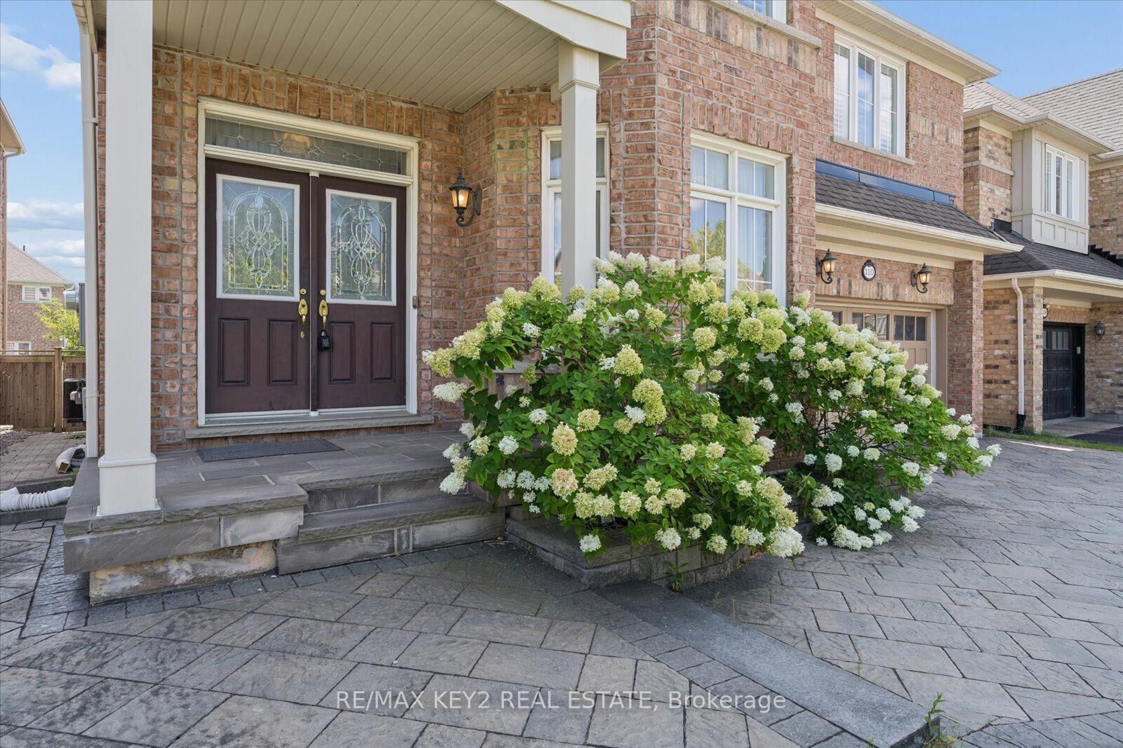 Property Photo: 110 Walter Scott Crescent ON L6C 0E9