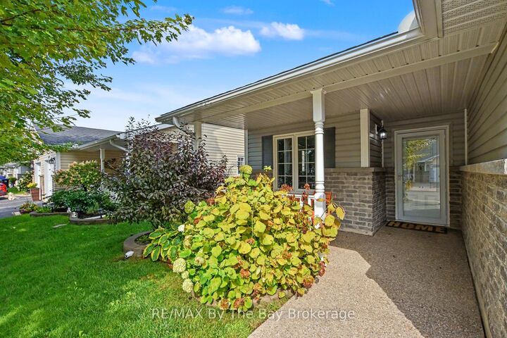 Property Photo:  148 New York Avenue  ON L9Z 3A8 