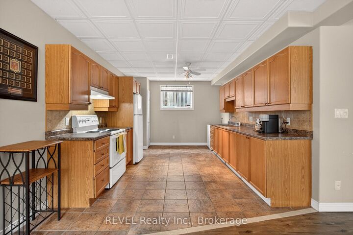 Property Photo:  126 Westland Street  ON L2S 4E2 