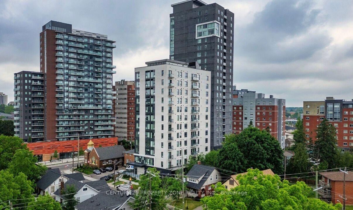 Property Photo:  158 King Street 307  ON N2J 2Y2 
