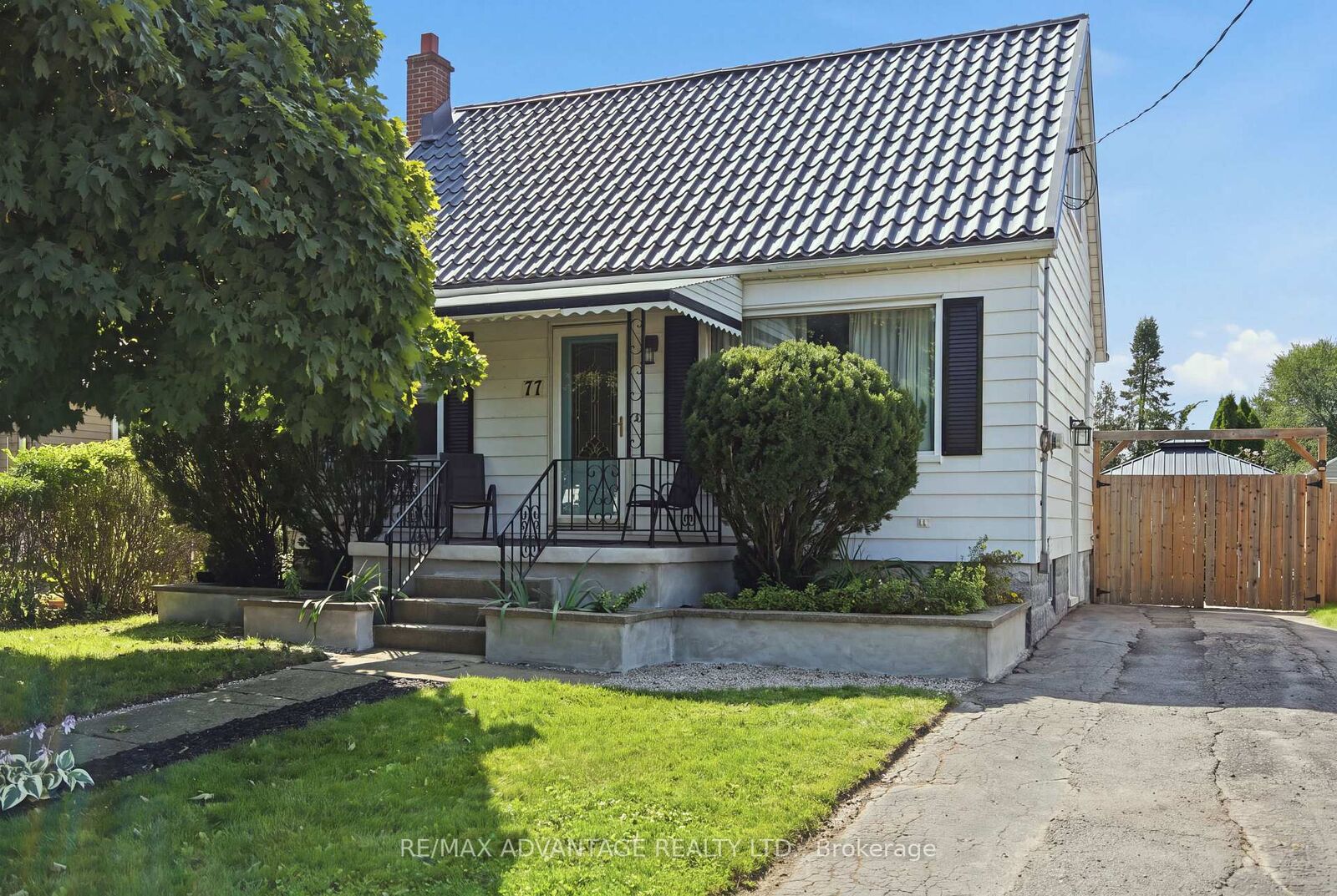 Property Photo: 77 First Avenue ON N5R 4N6
