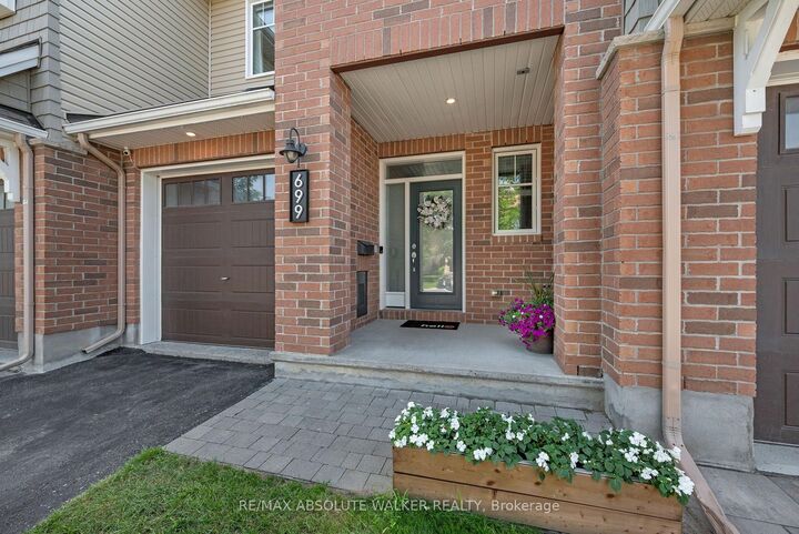 Property Photo: 699 Cartographe Street ON K4A 0Y8