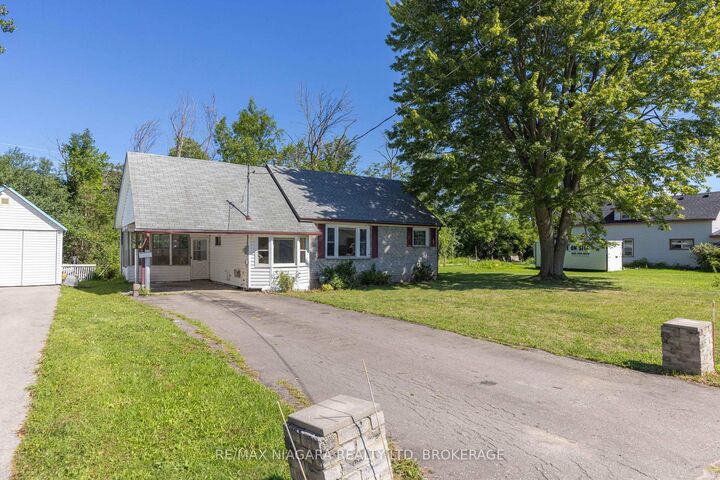 Property Photo:  30 A Avenue  ON L2A 1C9 