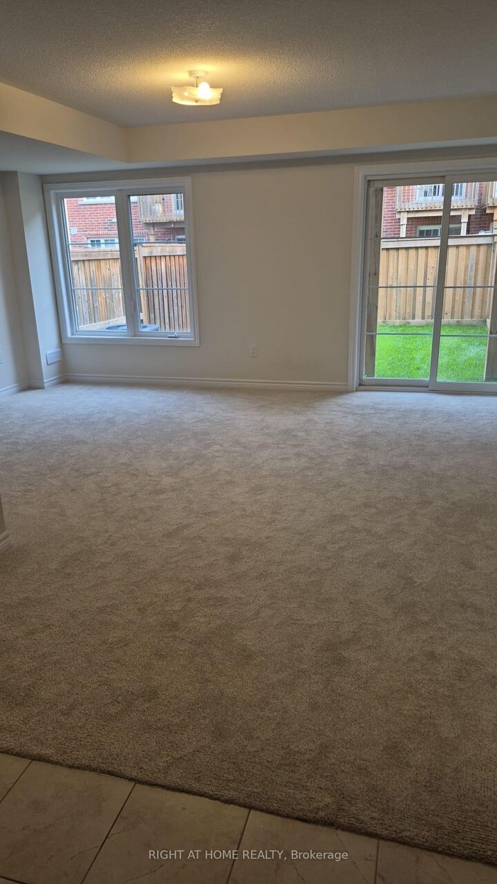 Property Photo: 133 Allegranza Avenue ON L4H 4S1