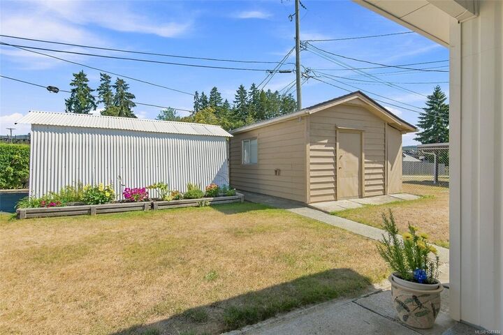 Property Photo: 4391 11th Ave BC V9Y 4Z5