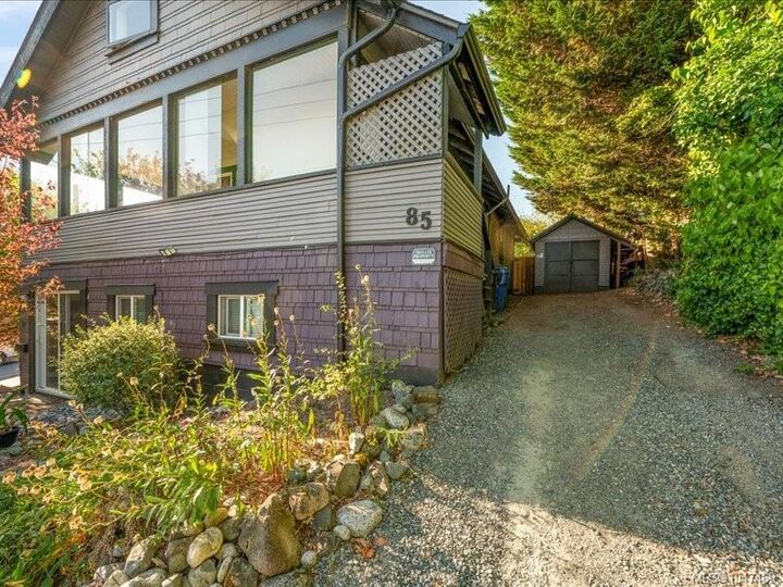 Property Photo: 85 Robarts St BC V9R 2S6