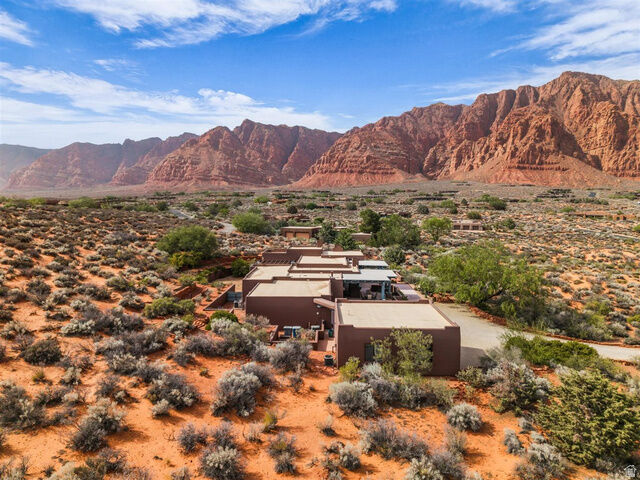 Property Photo:  936 W Molinaro Ct  UT 84738 