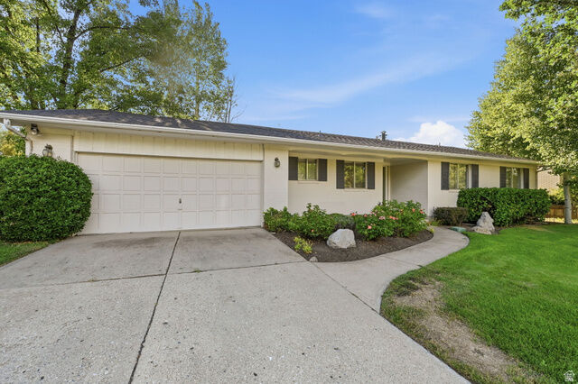 Property Photo: 5714 S Laurelwood St UT 84121