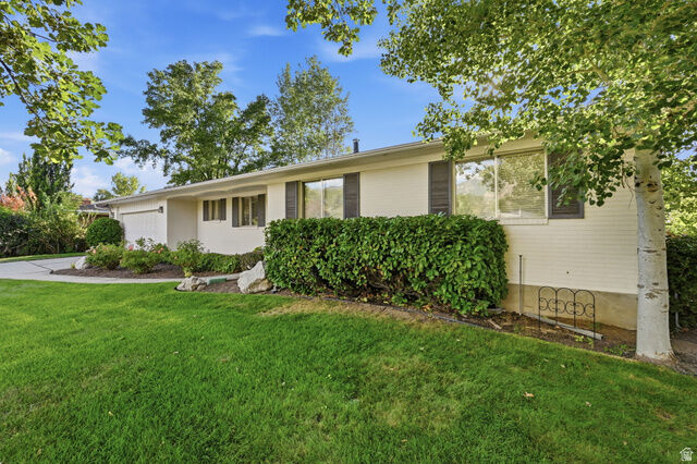 Property Photo:  5714 S Laurelwood St  UT 84121 