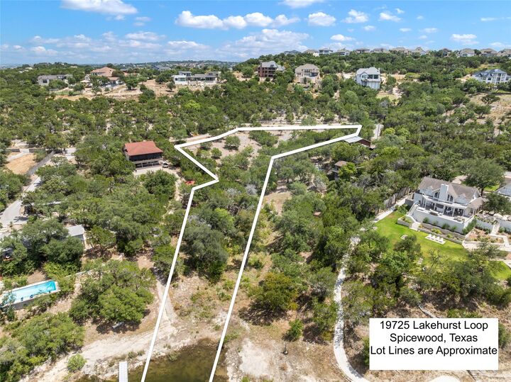 Property Photo:  19725 Lakehurst Loop  TX 78669 
