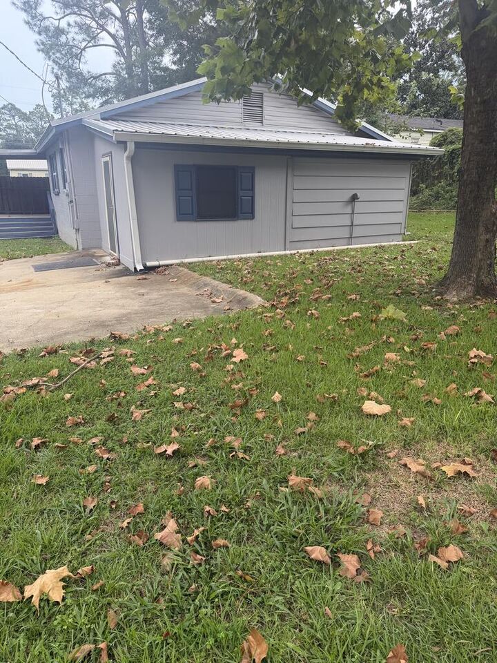 Property Photo: 601 SE South Maple Street GA 31705