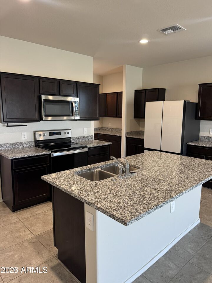 Property Photo:  24718 N 184th Lane  AZ 85361 