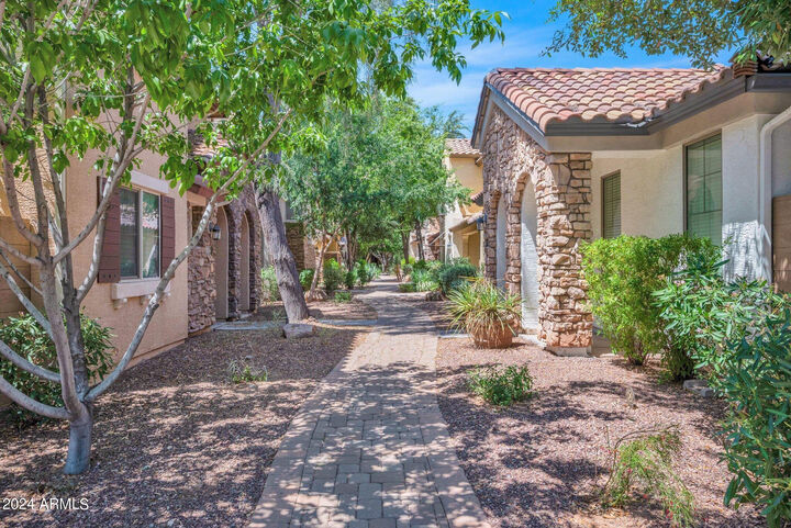 Property Photo:  2532 E Vermont Drive  AZ 85295 