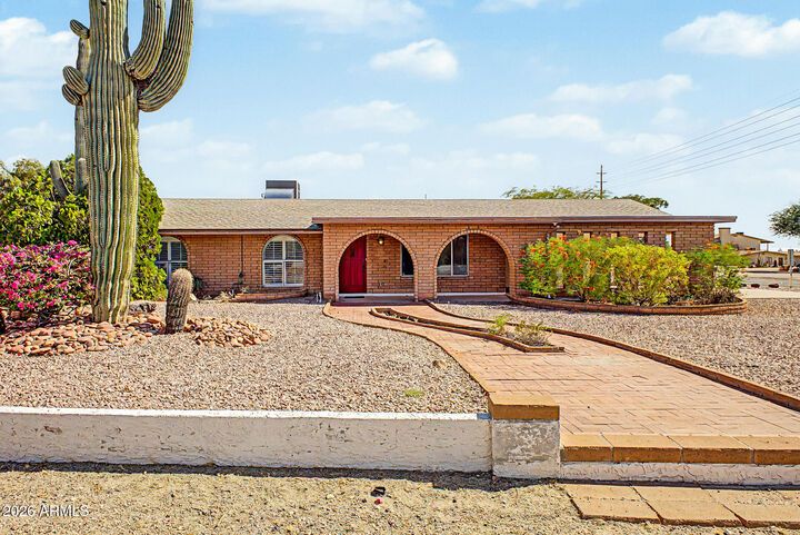 Property Photo:  7601 E Culver Street  AZ 85207 