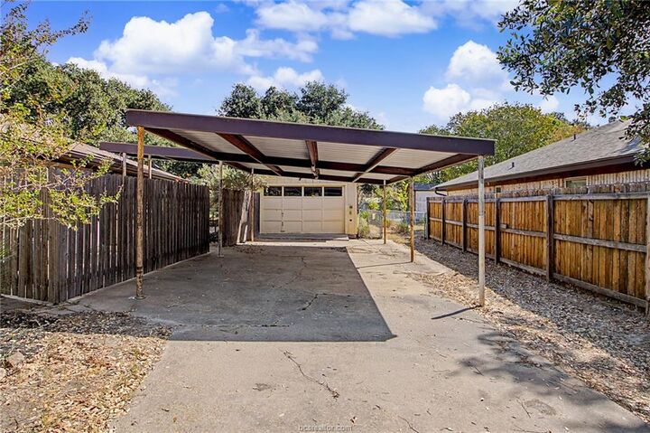 Property Photo: 1817 Medina Drive TX 77840