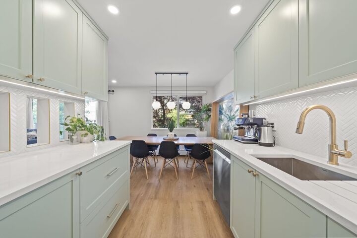 Property Photo: 327 W 2nd Street 206 BC V7M 1E2