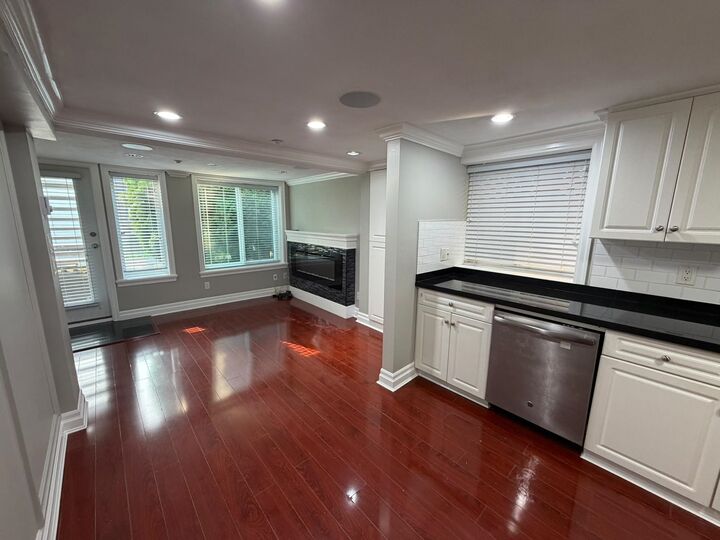Property Photo:  4585 Commercial Street  BC V5N 4G8 