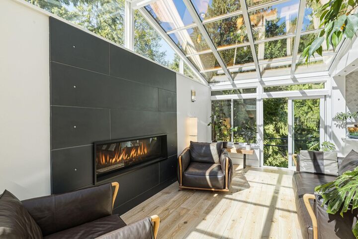 Property Photo: 3295 Sunnyside Road 29 BC V3H 4Z4