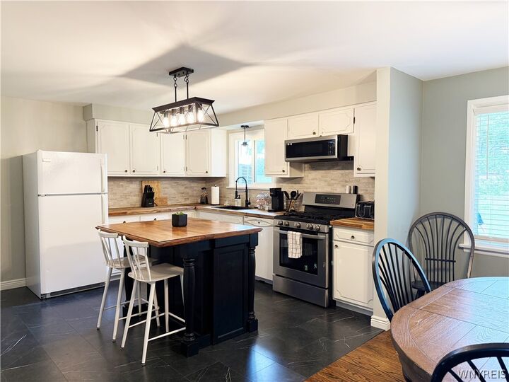 Property Photo: 7479 Sisson Highway NY 14057