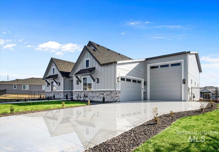 Property Photo: 7125 E Osprey Estates Drive ID 83686