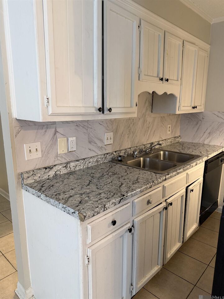 Property Photo:  3363 King Bradford Dr  LA 70816 