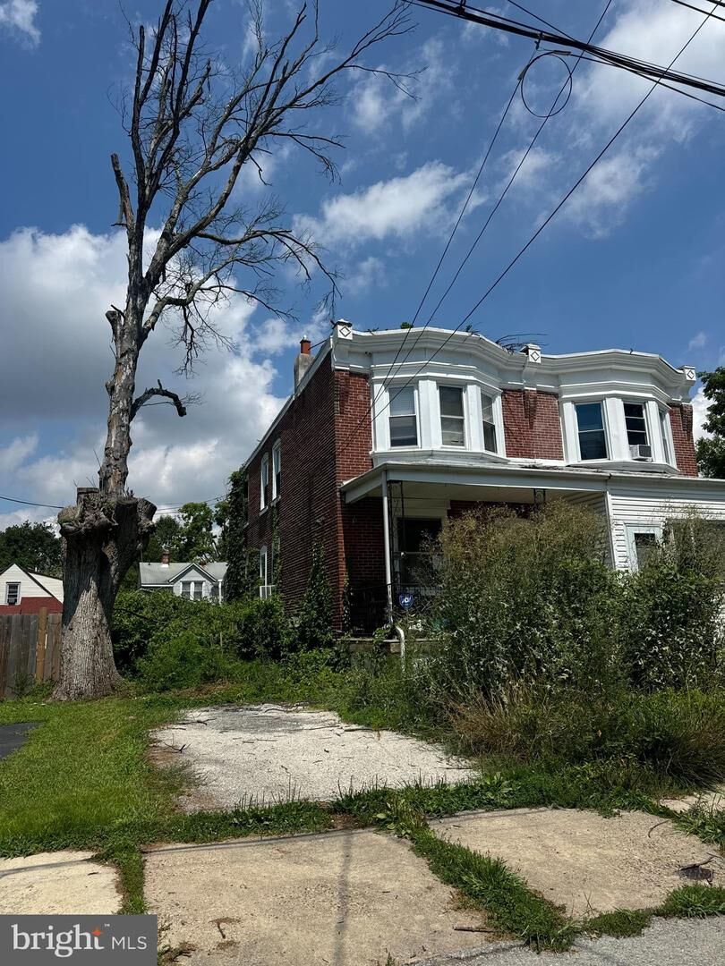Property Photo: 609 Beechwood Avenue PA 19023