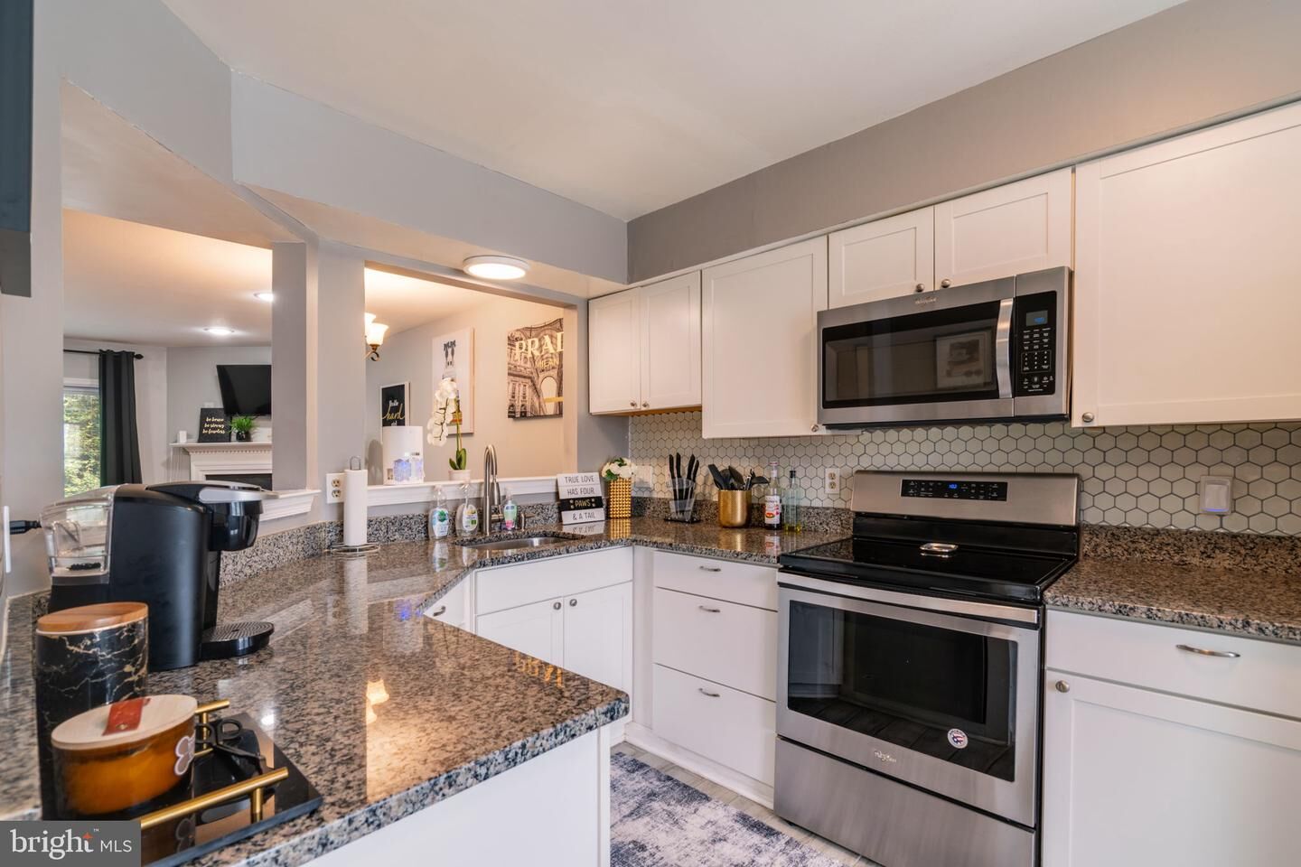 Property Photo:  15390 Gunsmith Terrace  VA 22191 