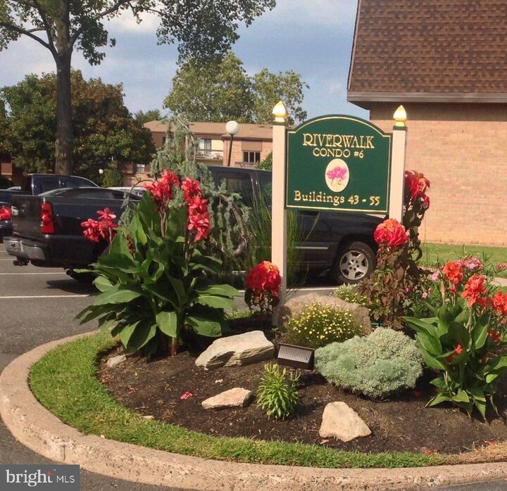 Property Photo: 44203 Delaire Landing Rd 00 203 PA 19114