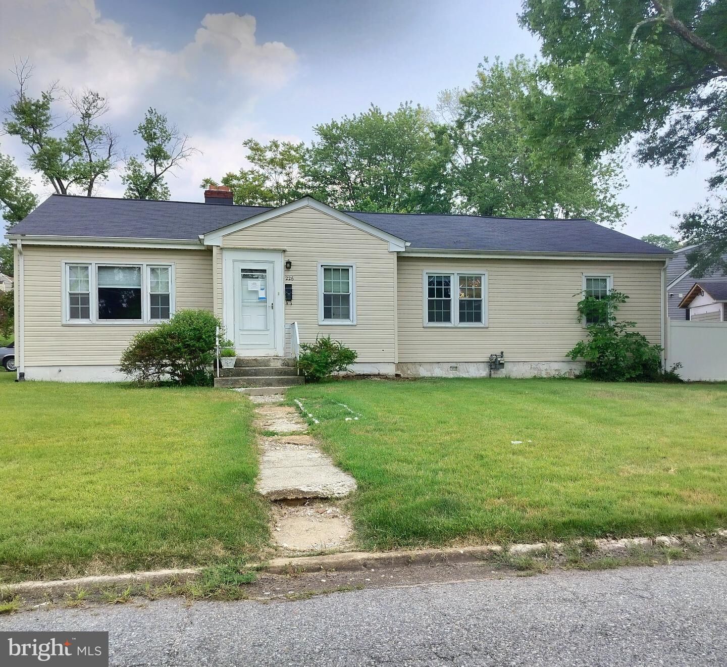 Property Photo:  226 Seneca Drive  MD 20745 