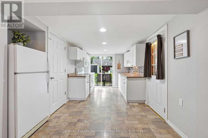 Property Photo:  442 Burdick Place  ON N5W 4P6 