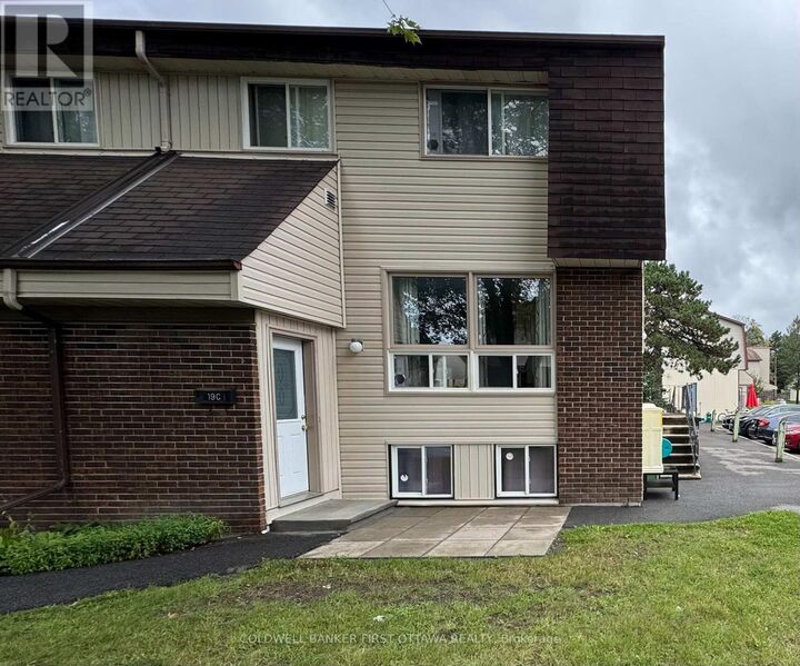 Property Photo:  19C Sonnet Crescent  ON K2H 8W8 