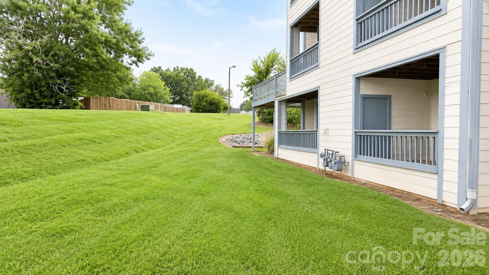 Property Photo: 8024 Tremaine Court NC 28227