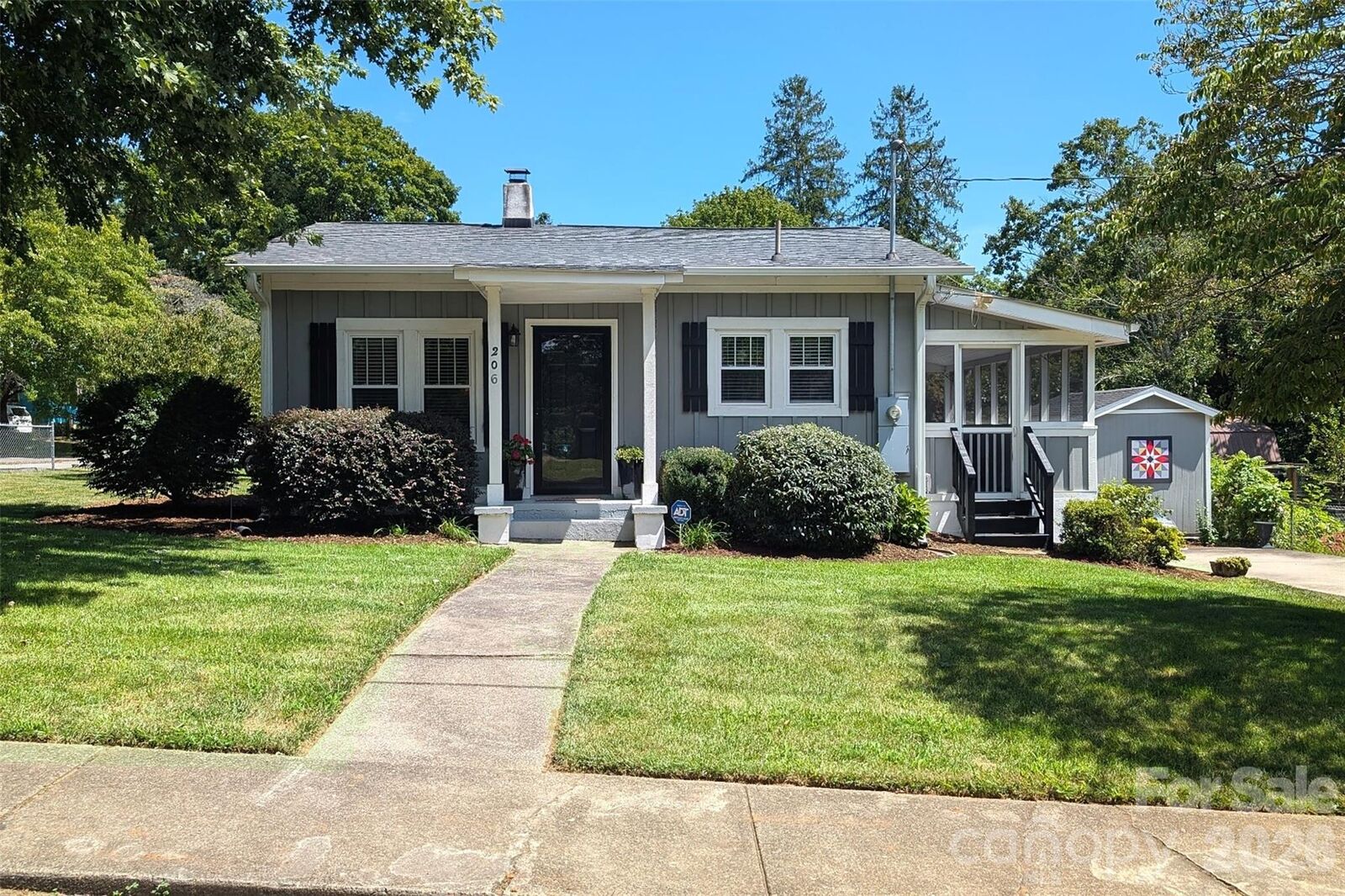Property Photo:  206 Kerlee Heights Road  NC 28711 
