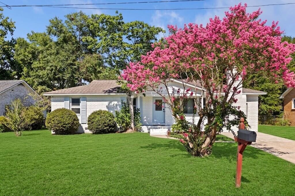 Property Photo:  4622 Glenn Street  SC 29405 