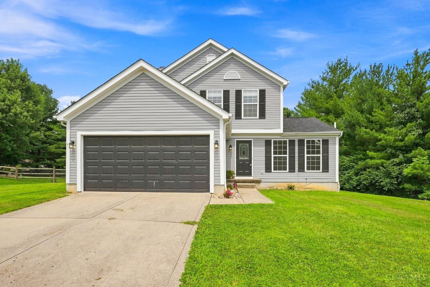 Property Photo: 1263 Glen Haven Lane OH 45103