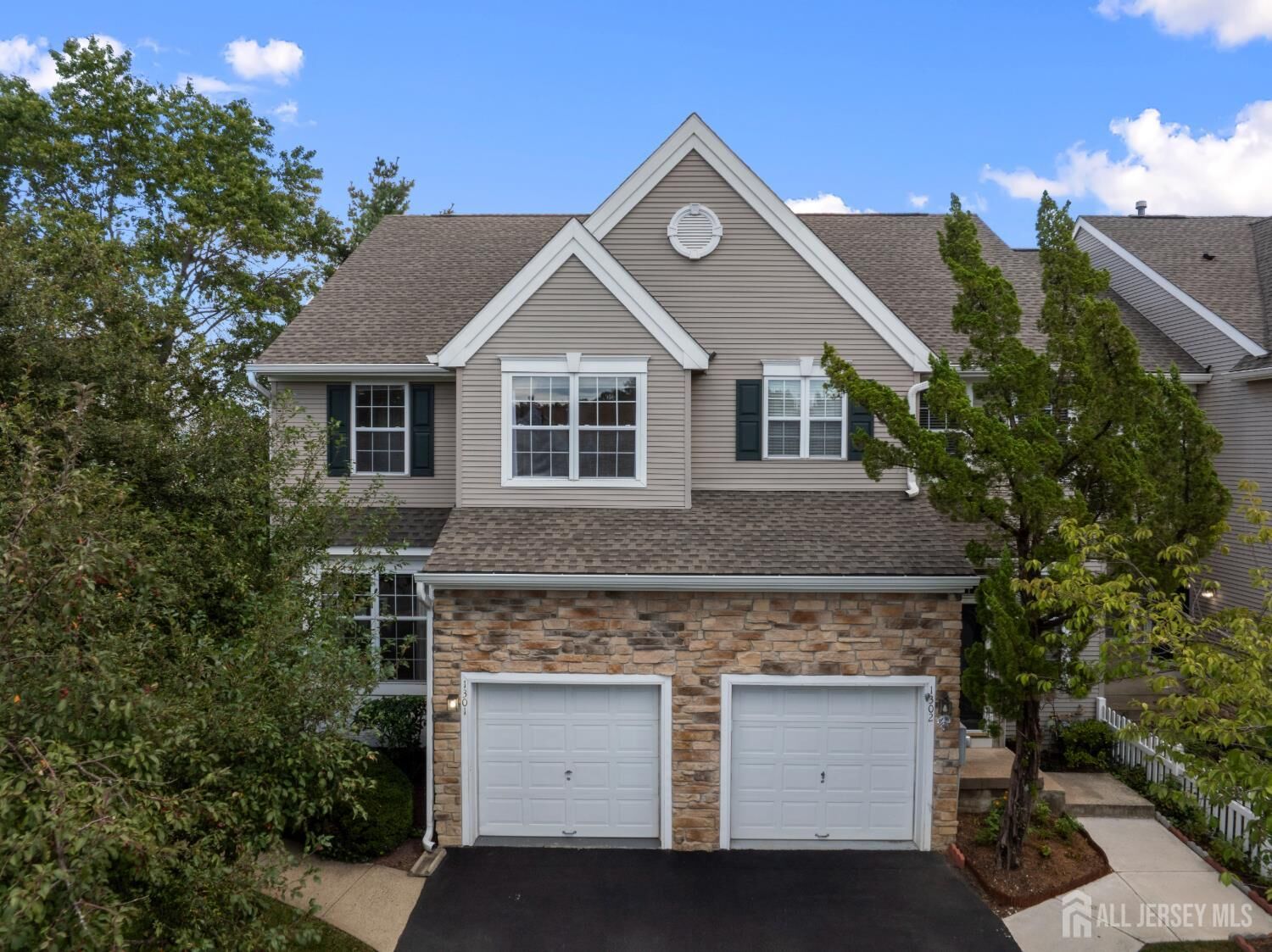 Property Photo:  1301 Dahlia Circle  NJ 08810 